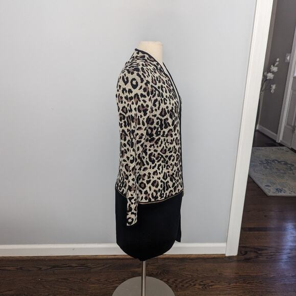 Chico's Black Tan Leopard Convertible Cardigan 1 = 8 Medium TWO LENGTHS Zipper - Picture 9 of 9
